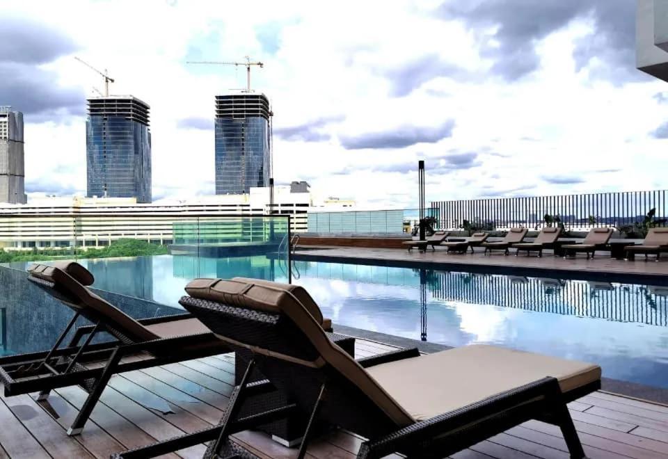 Mosaic South 5 Min To Midvalley By Jc Apartment
